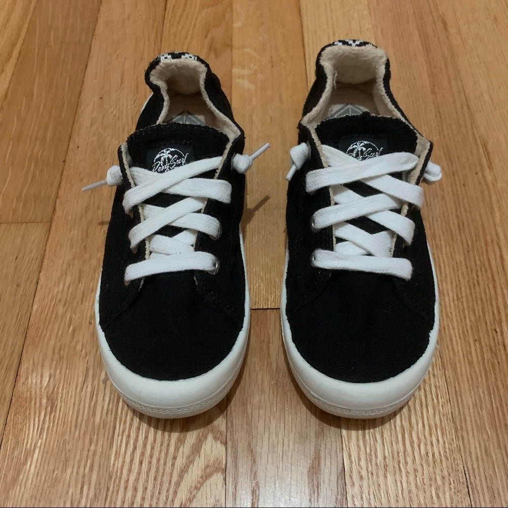 ROXY Slip On Sneakers Shoes Black and White